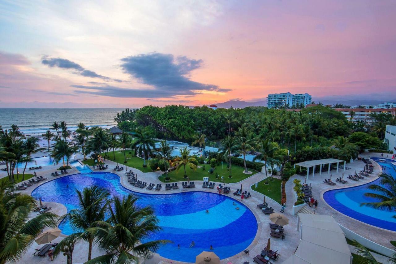 Breathtaking Villa Magna Beachfront Condo, 3 Bedrooms Sleeps 6 Нуэво-Вальярта Экстерьер фото